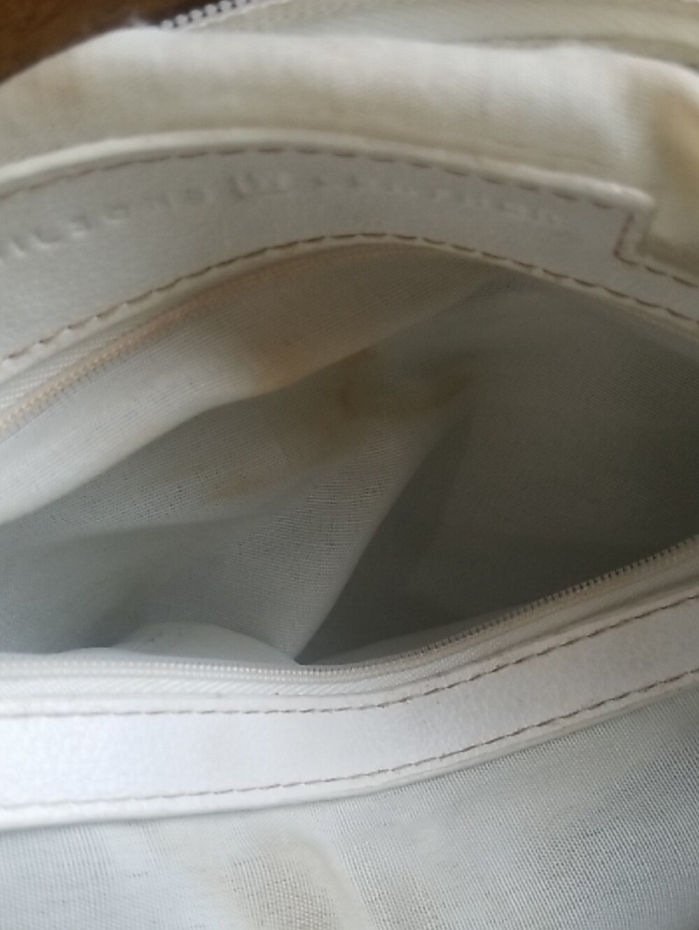 Wilsons Leather White Shoulder Bag with Front Buckle Pockets - Picture 13 of 15